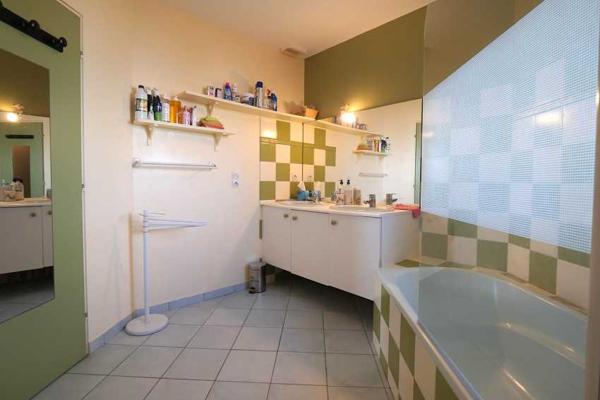 Royan, Pontaillac, Sous la glycine, une maison de plain-pied !