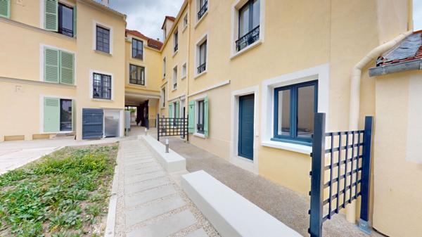 Local commercial Chatenay Malabry 1 pièce(s) 27.42 m2 ; Commerces ; Centre-Ville ; T10