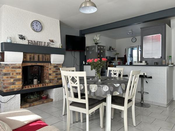 14100  Charmante  maison 3 pièces  avec extérieur 126 000 Euros