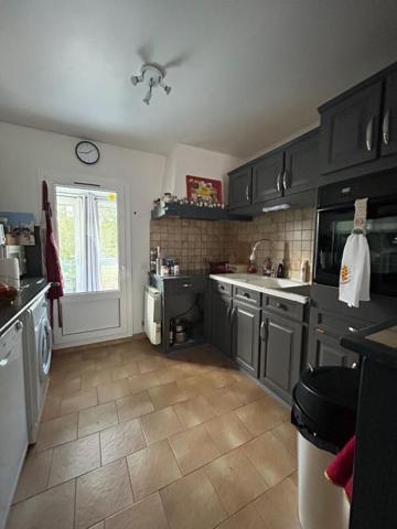 14100  Charmante  maison 3 pièces  avec extérieur 126 000 Euros