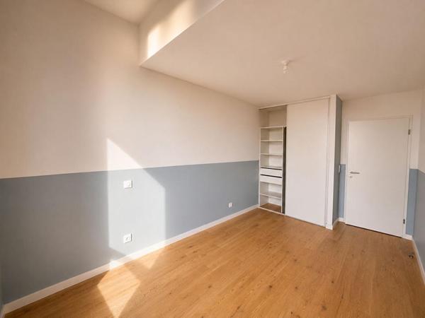 APPARTEMENT T3 AVEC BALCON RECENT HYPER CENTRE PESSAC