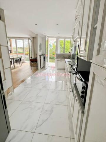 Appartement à vendre 5 pièces de 109 m²