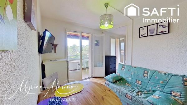 SAINT-AYGULF – 2 PIÈCES DERNIER ÉTAGE AVEC VUE MER