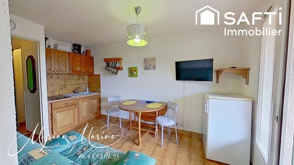 SAINT-AYGULF – 2 PIÈCES DERNIER ÉTAGE AVEC VUE MER