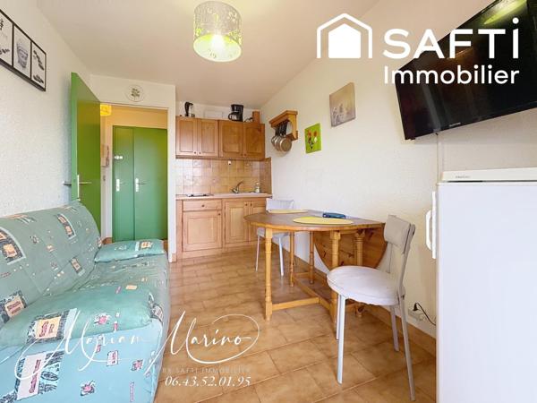 SAINT-AYGULF – 2 PIÈCES DERNIER ÉTAGE AVEC VUE MER