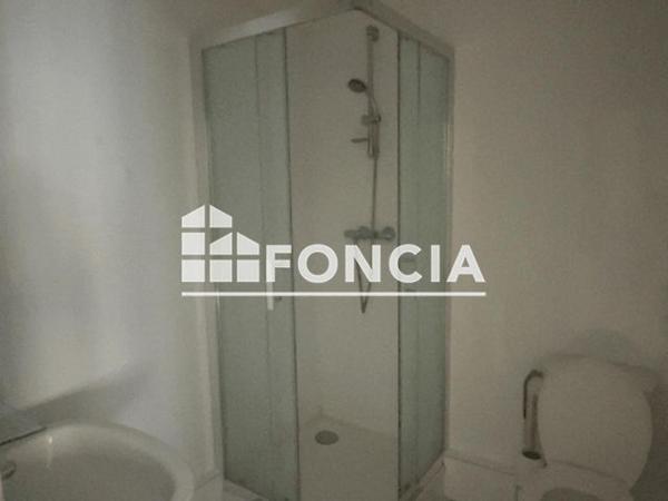 Location Appartement 2 pièces 27 m² - Angle du 2 rue du 73ème Territorial et 37 rue de Kerampont Lannion 22300