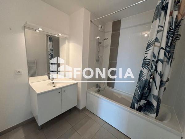 Location Appartement 3 pièces 79.1 m² - 21 RUE DE LA MOTTE Rouen 76100