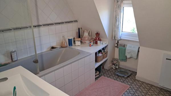 Maison en pierres à vendre 4 pièces GRAMAT (46) sur 9.395m² de terrain