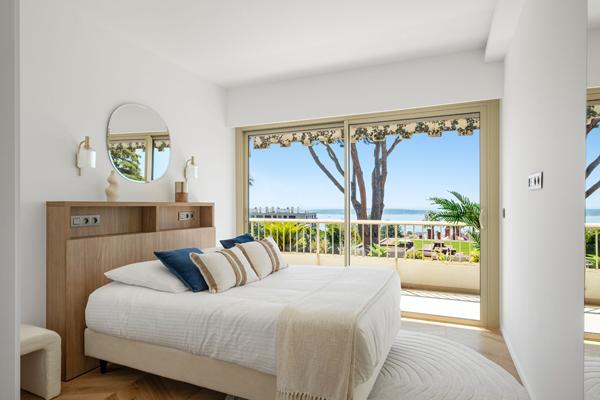 CANNES CALIFORNIE - SUPERBE 5 PIÈCES - TERRASSE & VUE MER