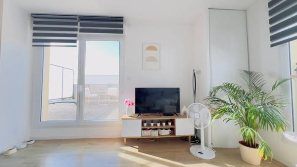 BREST (29) – Quartier Mésioual : superbe appartement T2 de 46,54 m² habitable, situé au dernier étage, avec terrasse ensoleillée, parking souterrain et cave.