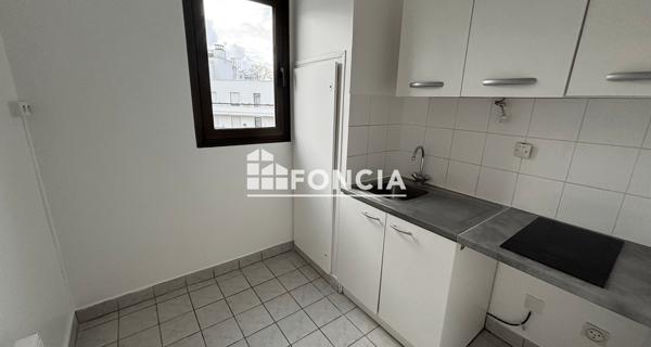 Location Studio 32.88 m² - Châtillon 92320