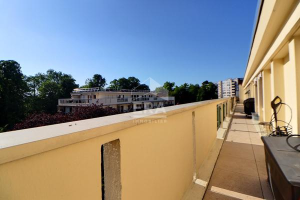 Appartement d'Exception au Dernier Étage, Lumière et Sérénité à Le Plessis-Bouchard
