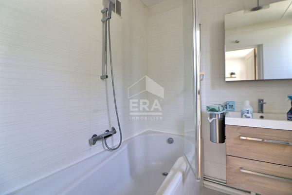 Appartement d'Exception au Dernier Étage, Lumière et Sérénité à Le Plessis-Bouchard