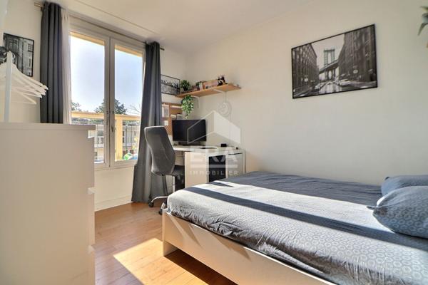 Appartement d'Exception au Dernier Étage, Lumière et Sérénité à Le Plessis-Bouchard