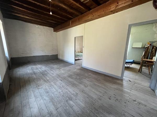 Maison à vendre 46 000 € Saint-Yrieix-les-Bois 7 p 160 m² DPE G