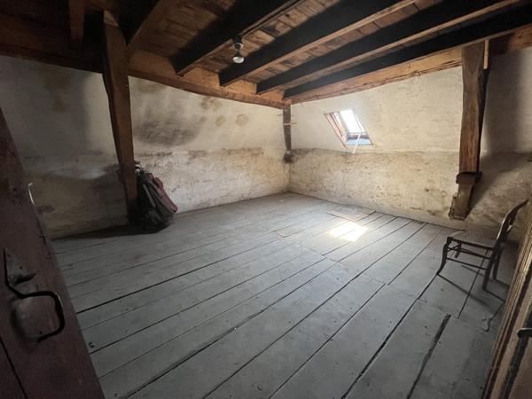 Maison à vendre 46 000 € Saint-Yrieix-les-Bois 7 p 160 m² DPE G