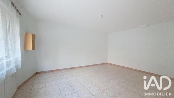 Location studio 33 m² Yerres