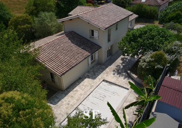 Maison 7 pièce(s) 5 chambre(s) 190 m²