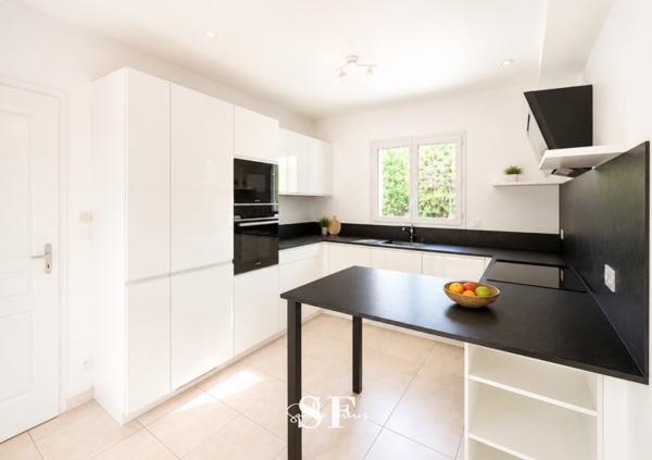 Maison 7 pièce(s) 5 chambre(s) 190 m²