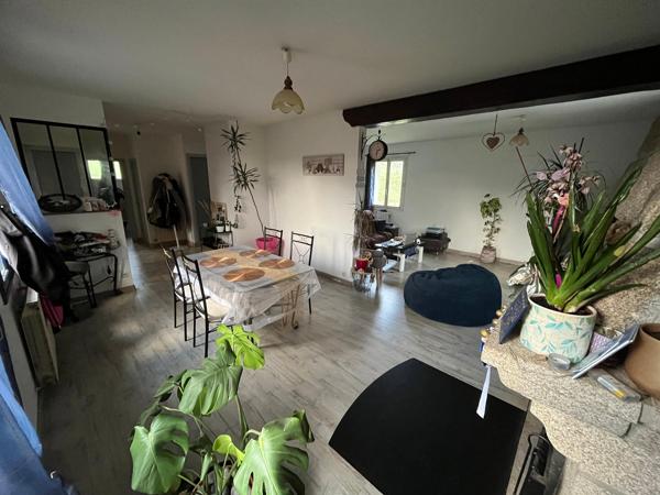 Magnifique propriété de 1983 sur un terrain de 13000m²