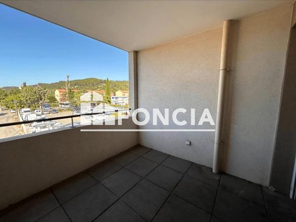 Location Appartement 3 pièces 64.53 m² - AVENUE GABRIEL BARBAROUX Le Luc 83340