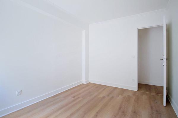 APPARTEMENT RUEIL-MALMAISON PLAINE GARE 4 PIECES 3 CHAMBRES, BOX DOUBLE, BALCON, RENOVÉ, CAVE, TRAVAUX DE RENOVATION ENERGETIQUE VOTES ET PAYES