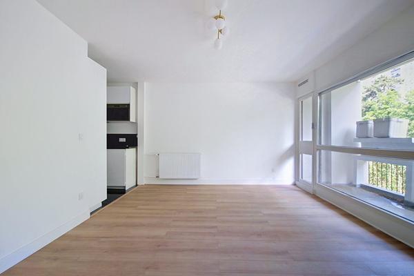 APPARTEMENT RUEIL-MALMAISON PLAINE GARE 4 PIECES 3 CHAMBRES, BOX DOUBLE, BALCON, RENOVÉ, CAVE, TRAVAUX DE RENOVATION ENERGETIQUE VOTES ET PAYES