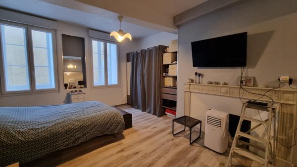 Maison de ville rénovée avec goût – 200 m² au cœur de la cité
