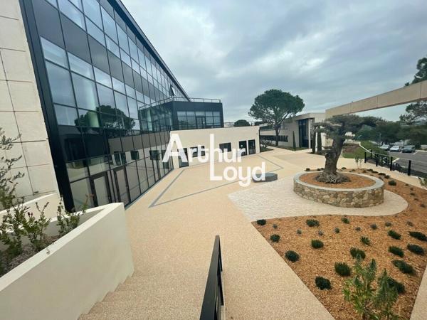 BUREAUX A LOUER 92,53 m M² - SOPHIA ANTIPOLIS
