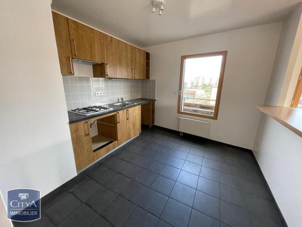 Appartement à louer 4 pièces 103.1m²