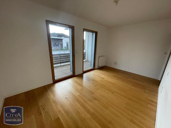 Appartement à louer 4 pièces 103.1m²