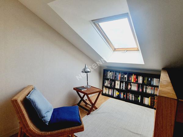 Orvault Vallée : EN VENTE Maison familiale au calme, sur la vallée du Cens, 124 m², 3 chambres et bureau, sous sol aménageable, garage. Jardin exposé Sud.