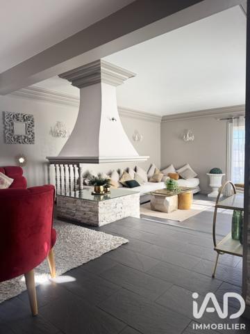 Maison à vendre 8 pièces 208,9 m² Fontenay-en-Parisis