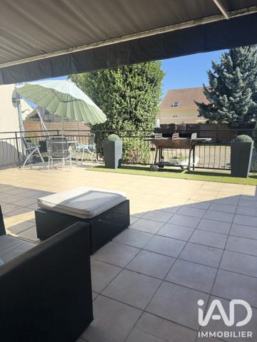 Maison à vendre 8 pièces 208,9 m² Fontenay-en-Parisis