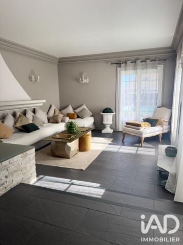 Maison à vendre 8 pièces 208,9 m² Fontenay-en-Parisis