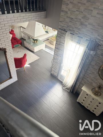 Maison à vendre 8 pièces 208,9 m² Fontenay-en-Parisis