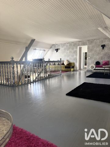 Maison à vendre 8 pièces 208,9 m² Fontenay-en-Parisis
