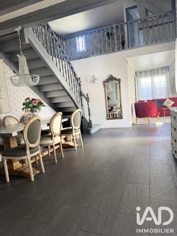 Maison à vendre 8 pièces 208,9 m² Fontenay-en-Parisis