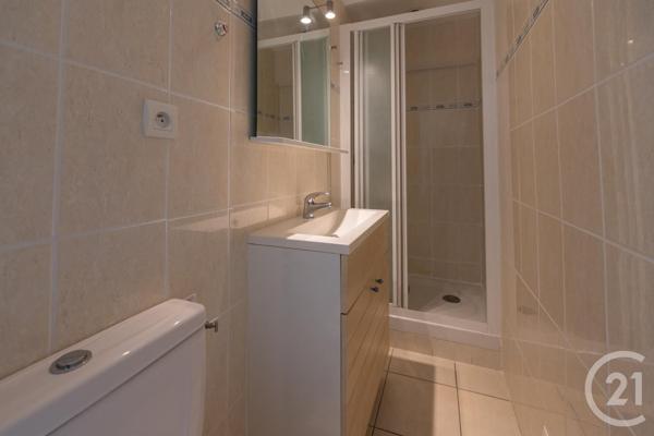 Appartement F2 à vendre  2 pièces - 30,18 m2 LE LAVANDOU - 83