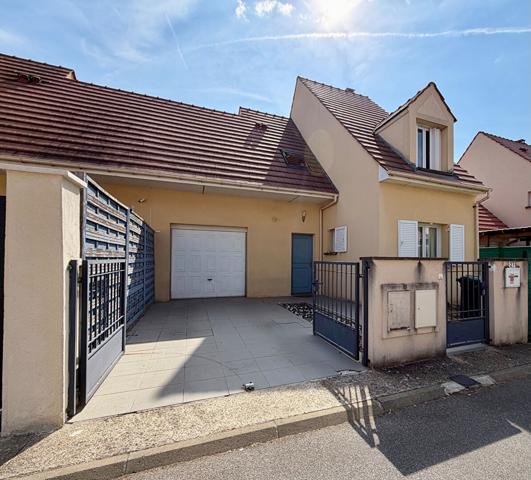 MAISON FAMILIALE 6 PIÈCES 4 CHAMBRES SUITE PARENTALE SAVIGNY-LE-TEMPLE / PLESSIS-LE-ROI
