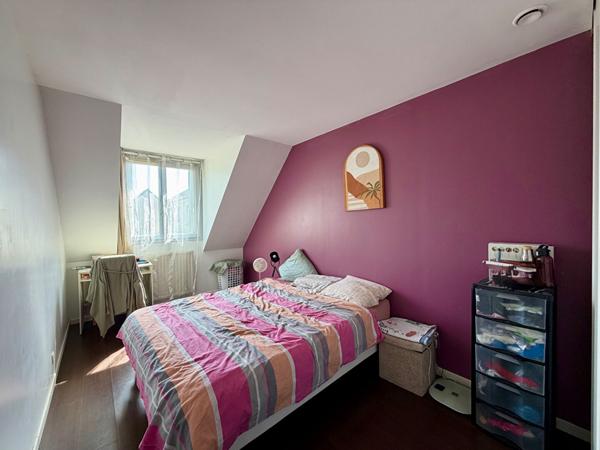 MAISON FAMILIALE 6 PIÈCES 4 CHAMBRES SUITE PARENTALE SAVIGNY-LE-TEMPLE / PLESSIS-LE-ROI