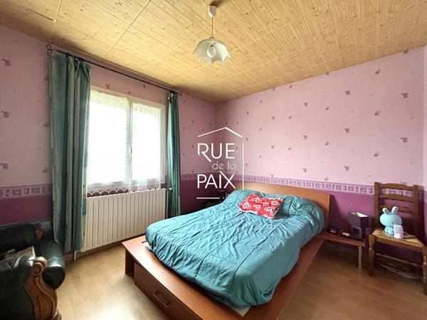 79200 CHATILLON SUR THOUET Maison rénovée au calme avec piscine à Chatillon-sur-Thouet