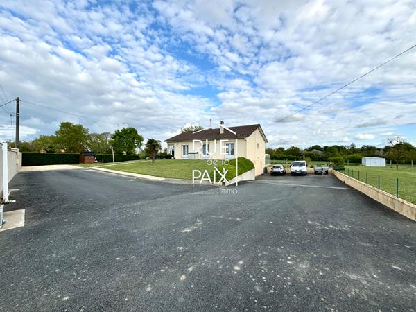 79200 CHATILLON SUR THOUET Maison rénovée au calme avec piscine à Chatillon-sur-Thouet