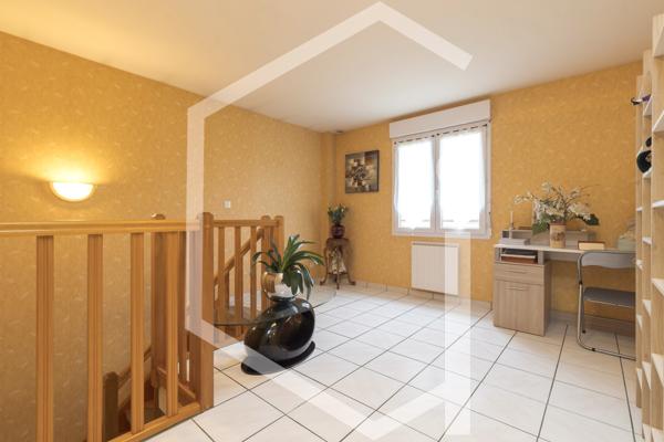 Maison 6 pièce(s) 4 chambre(s) 151 m²