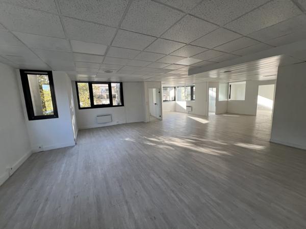 Bureaux à vendre ou à louer à BOULOGNE BILLANCOURT 92100