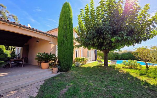 Maison à vendre    5 pièces •  Montélimar