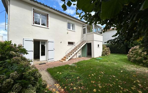 Maison à vendre    4 pièces •  Chasseneuil-sur-Bonnieure