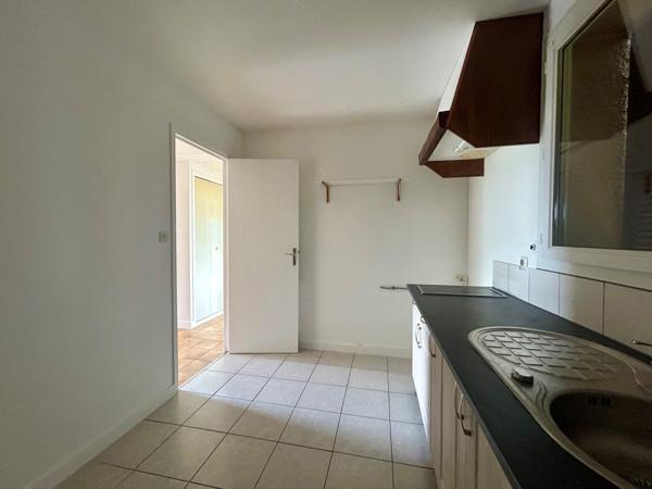 APPARTEMENT TYPE 3 - POITIERS SAINT CYPRIEN Poitiers (86000)