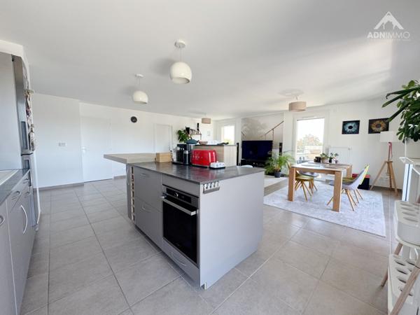 Saint-Jean-de-Gonville (01630) Appartement Attique 4 Pièces 113 m2