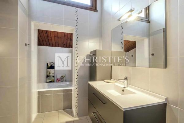 Lumineuse maison d’Architecte atypique à Lagord